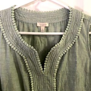 Talbots Petite Sm 59% linen Summer Women’s Top, the detail amazing, Sage Green